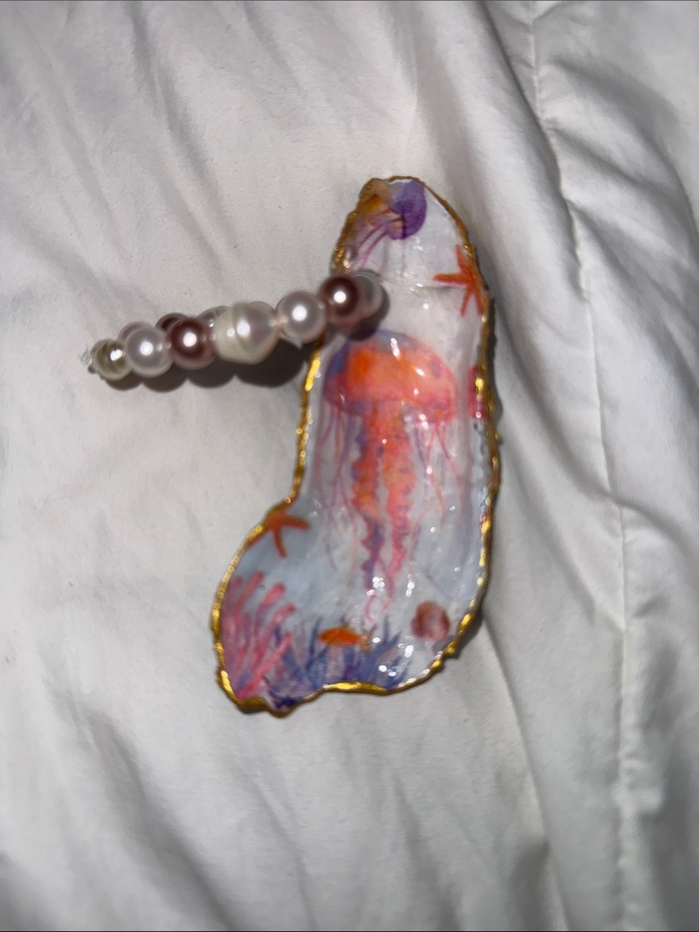 Hand-Painted Jellyfish Oyster Shell Ornament with Pearl Accent - Pink/Orange